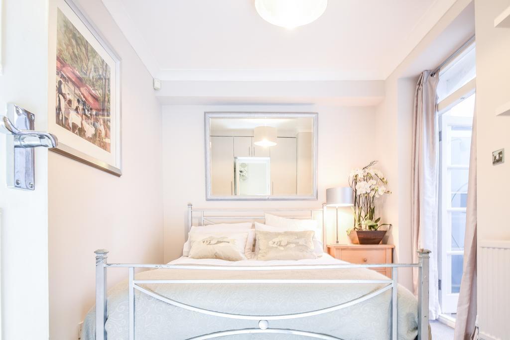 Top Properties Chelsea London Room photo